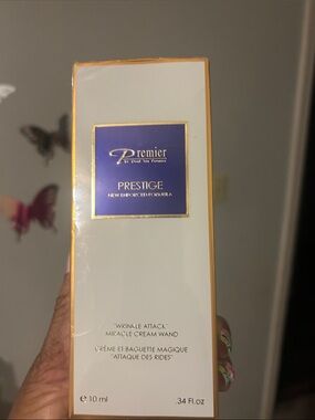 Premier Prestige Miracle Cream Wand - White & Gold Accents